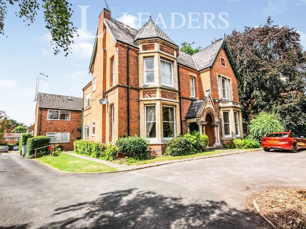 2 bed flat to rent in Lillington Road, Leamington Spa CV32 Zoopla