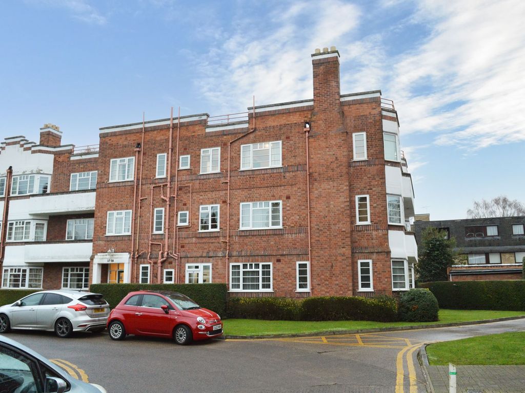 Knighton Court, Stoneygate, Leicester LE2  