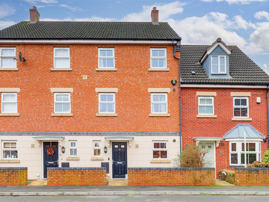 4 bed town house for sale in Gough Grove, Long Eaton, Derbyshire NG10