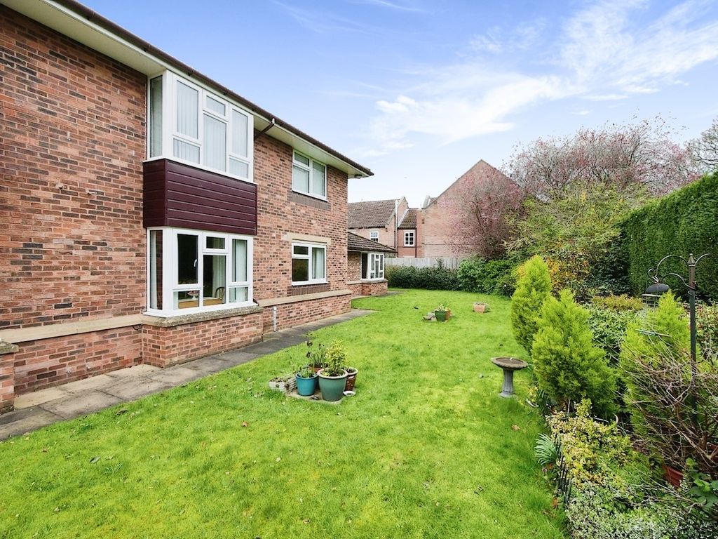 2 bed flat for sale in Wyre Mews, The Village, Haxby, York YO32 Zoopla