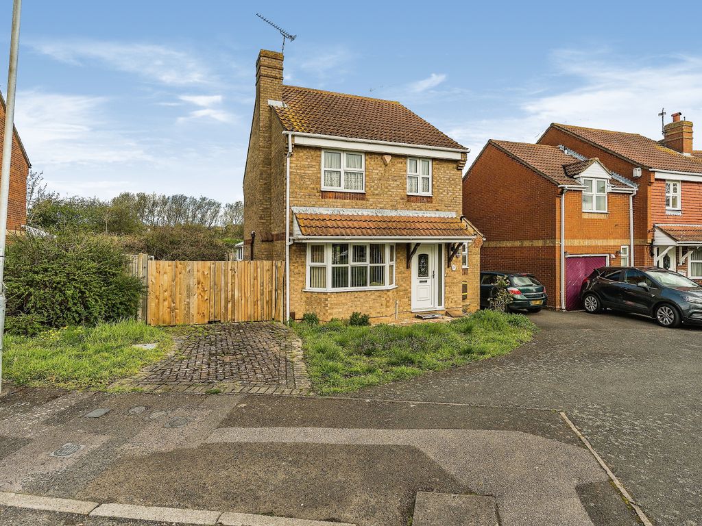3 bed detached house for sale in Beauvoir Drive, Kemsley, Sittingbourne