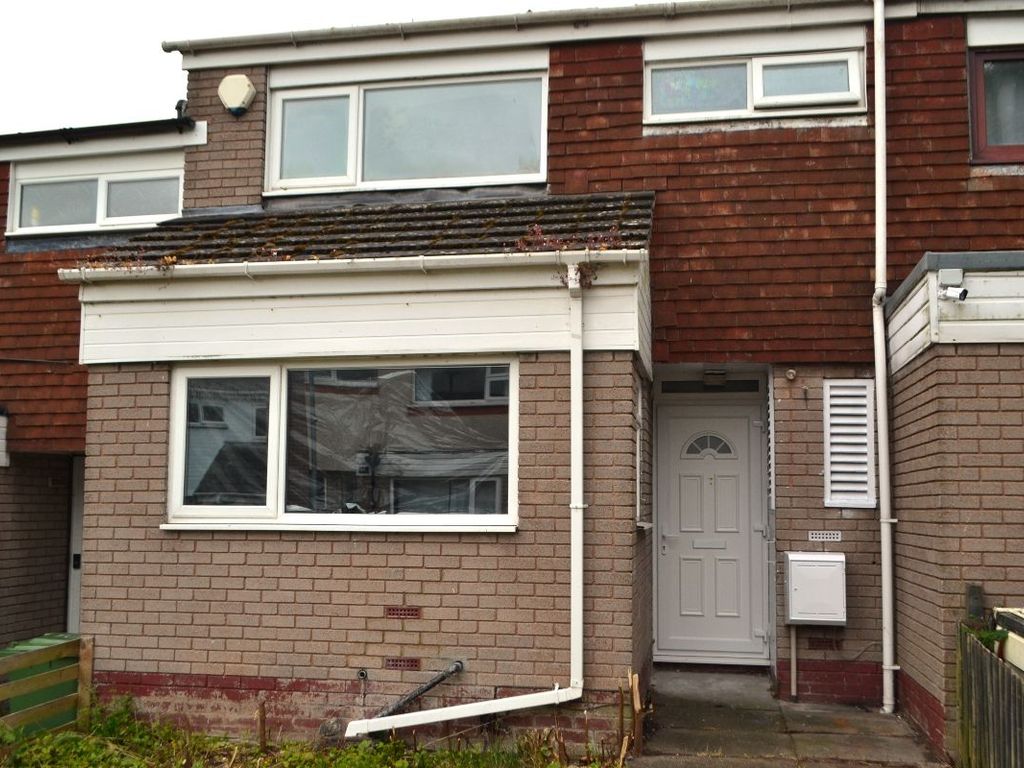 3 bed terraced house for sale in Willowfield, Telford TF7, £132,250