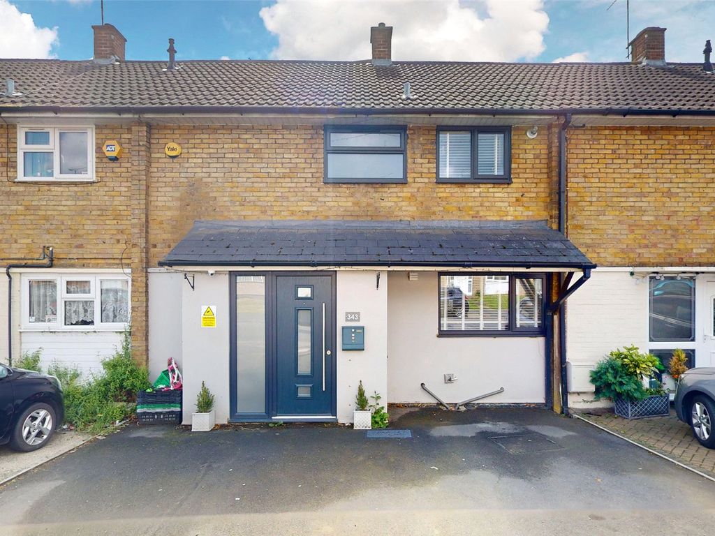 3 bed terraced house for sale in Long Riding, Basildon SS14, £340,000