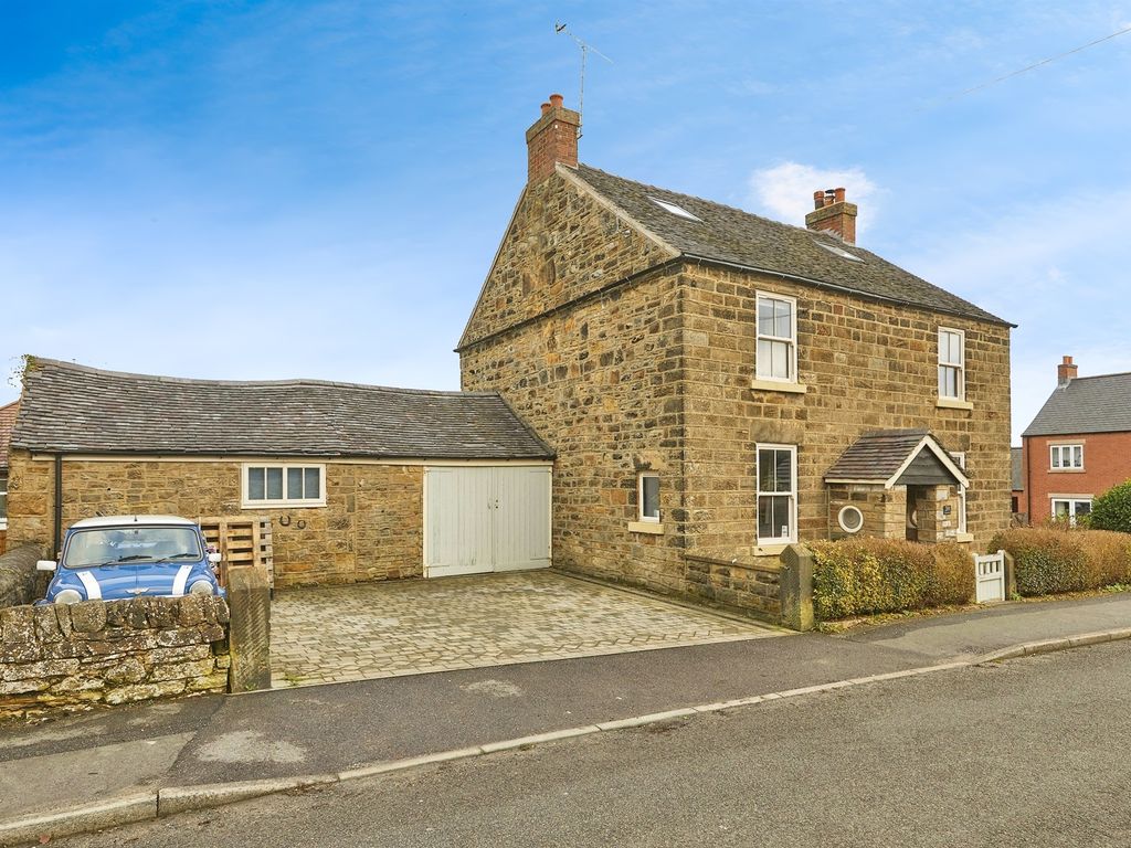 4 bed detached house for sale in Crich Common, Fritchley, Belper DE56