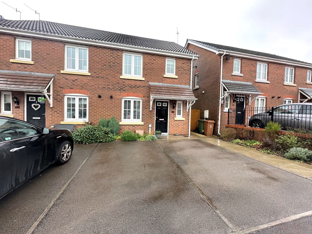 3 bed semidetached house for sale in Cwm Braenar, Pontllanfraith