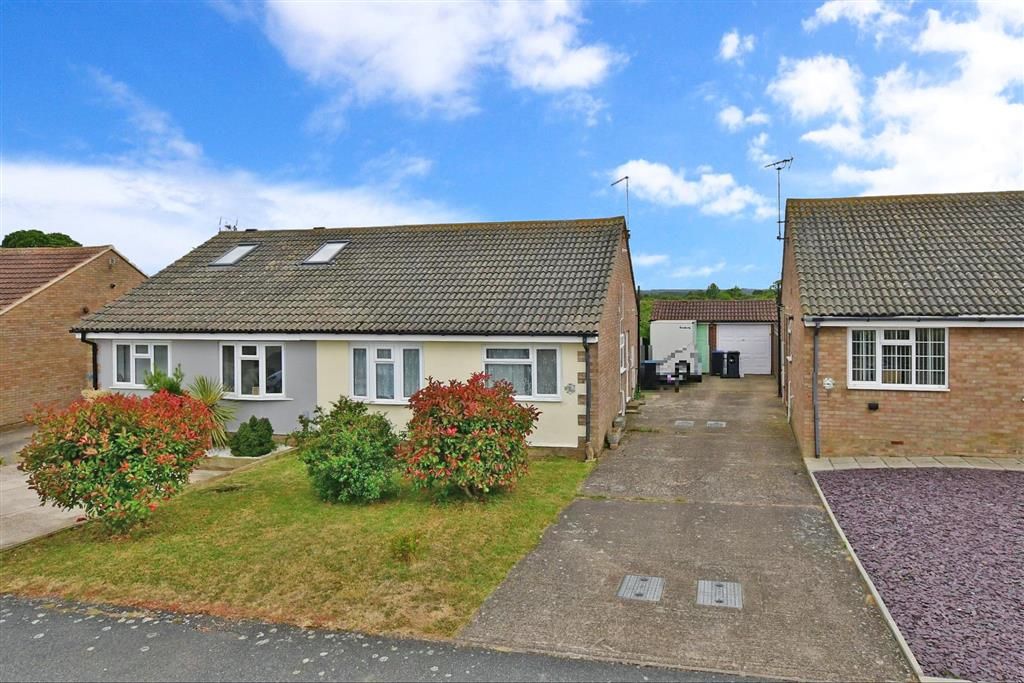 2 bed semidetached bungalow for sale in Hampton Gardens, Herne Bay