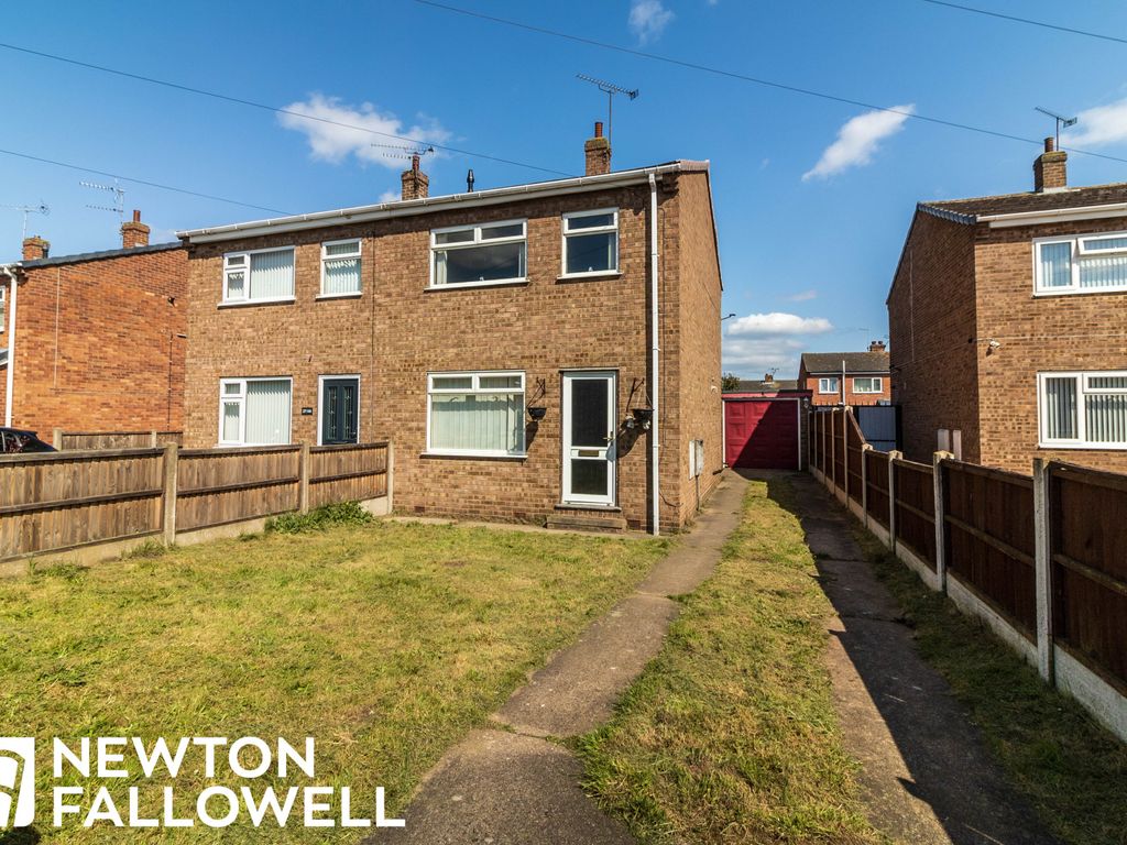 3 bed semidetached house for sale in Lifton Avenue, Retford DN22 Zoopla