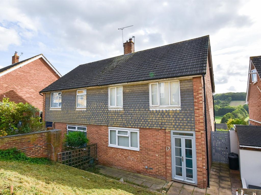 3 bed semidetached house for sale in Nine Acres Road, Cuxton