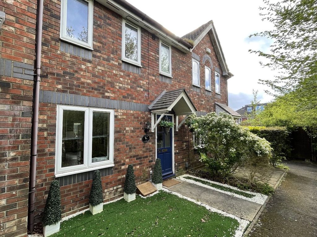 2 bed terraced house for sale in Hebbecastle Down, Quelm Park, Warfield