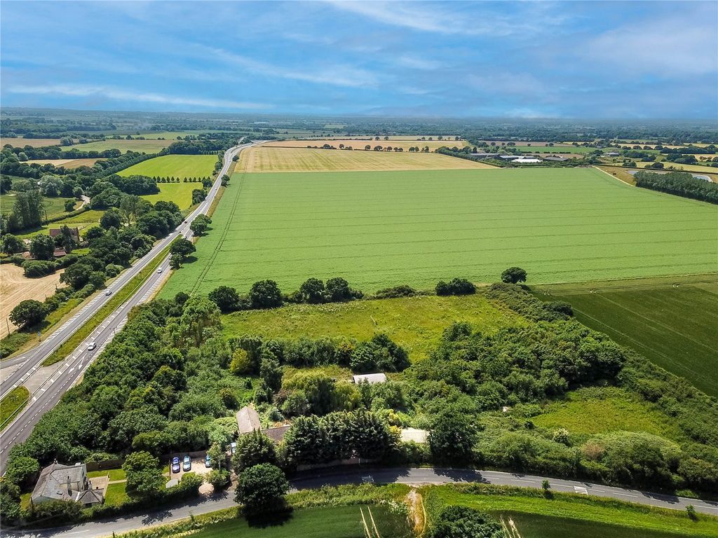 4 bed bungalow for sale in Bentley Road, Little Bentley, Colchester
