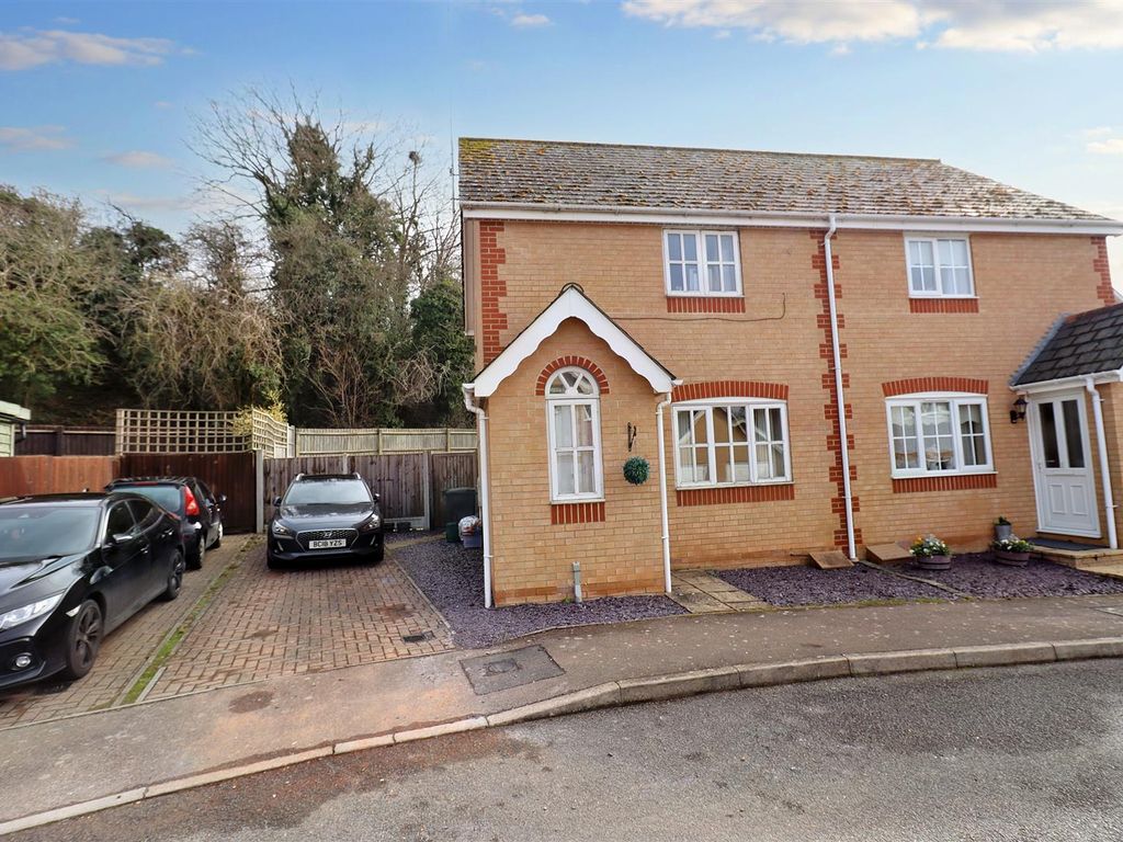 2 bed semidetached house for sale in Sedgefield Way, Braintree CM7