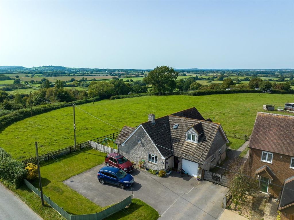 5 bed detached bungalow for sale in Pleck, Hazelbury Bryan, Sturminster
