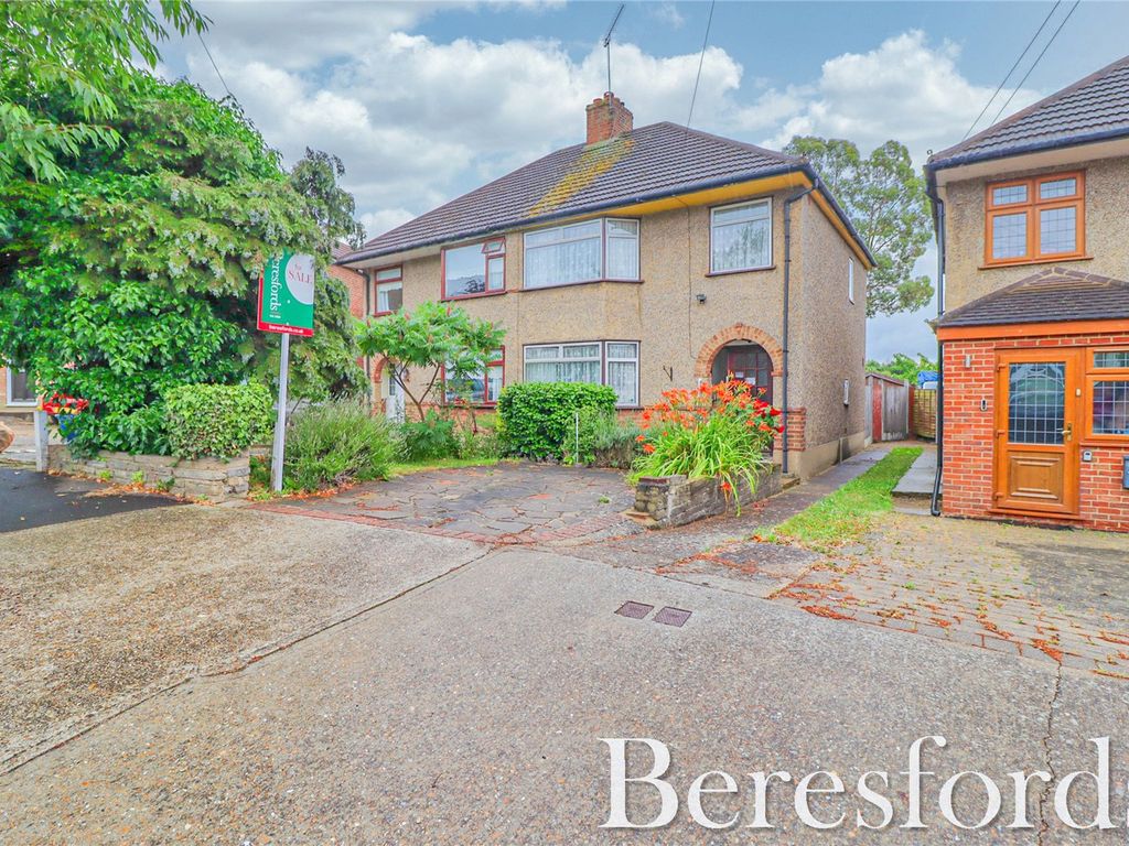 3 bed semidetached house for sale in Heron Way, Upminster RM14 Zoopla