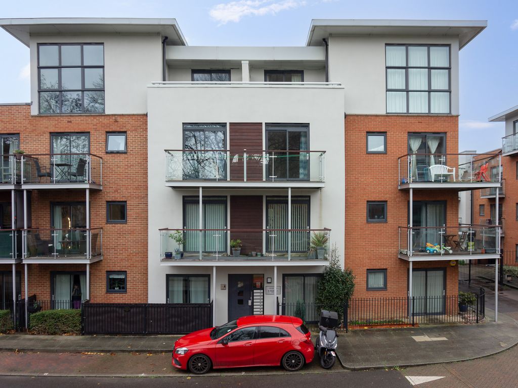 Highfield Close London SE13  