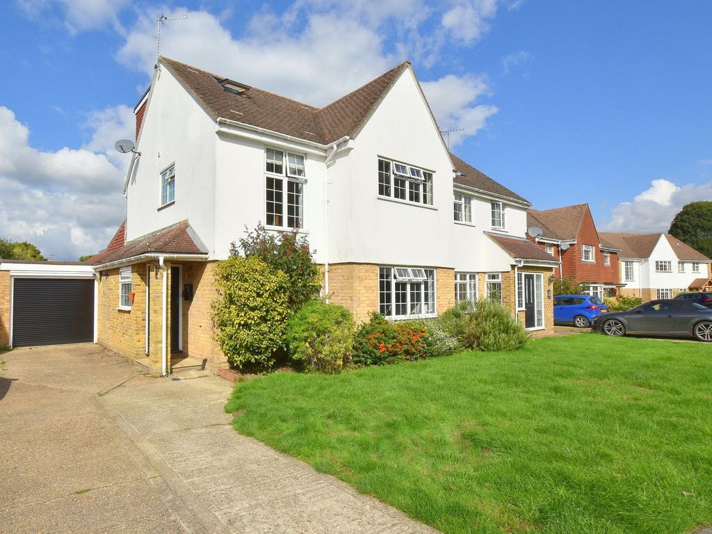4 bed semidetached house for sale in Overbrook, West Horsley KT24 Zoopla