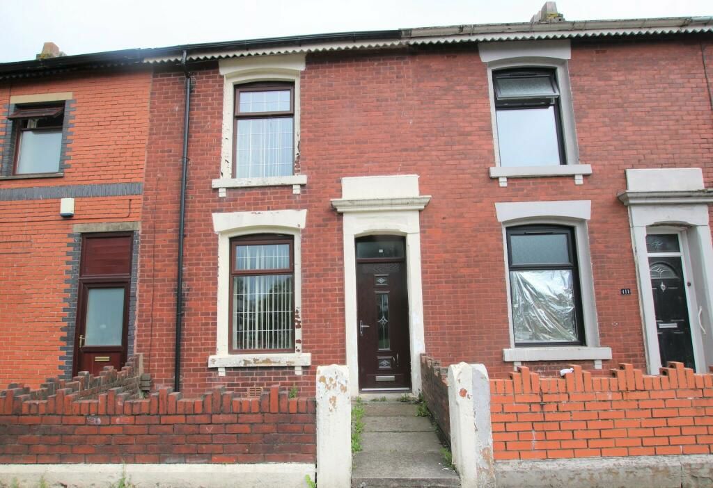 4 bed terraced house for sale in Cherry Street, Blackburn BB1, £139,950