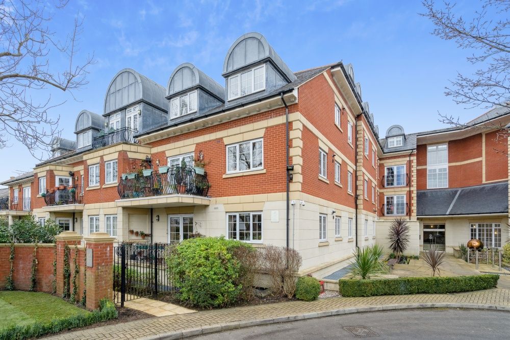 3 bed flat for sale in Eastcote Road, Pinner HA5, £780,000 Zoopla