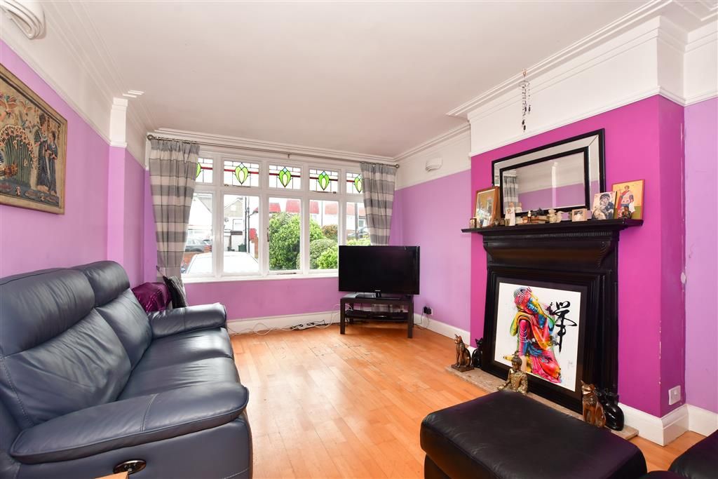 3 bed semidetached house for sale in Priory Avenue, London E4, £