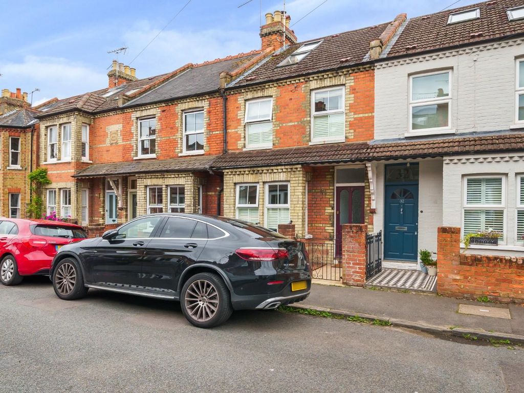 3 bed terraced house for sale in Victor Road, Windsor SL4, £750,000