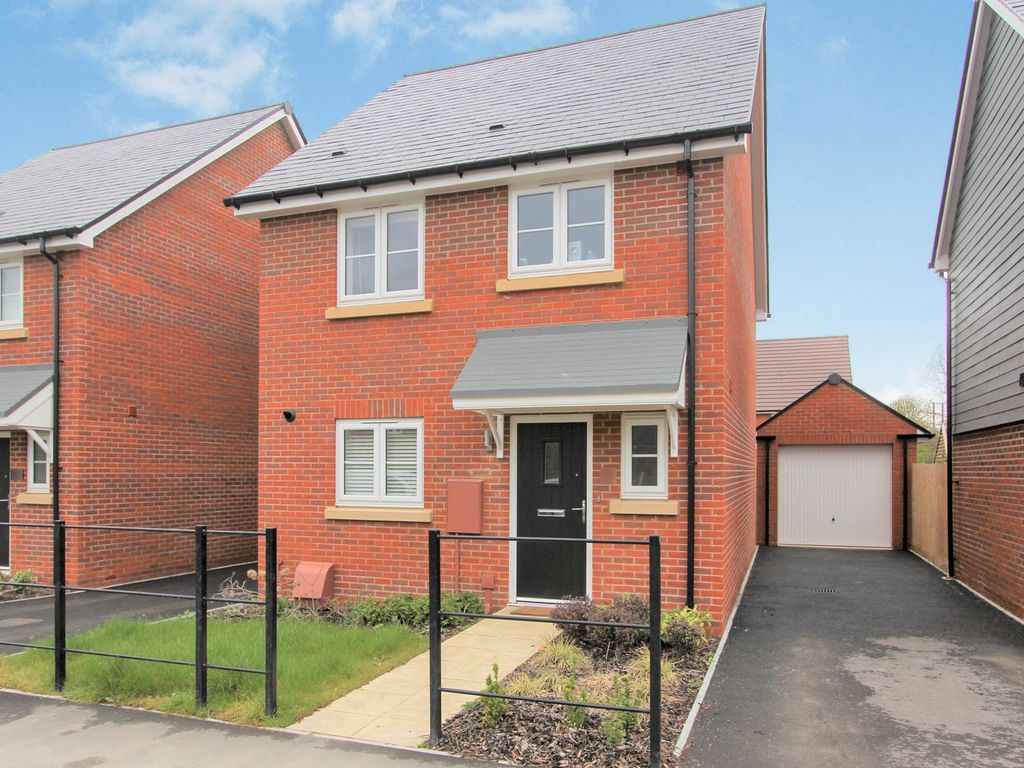 3 bed detached house for sale in Hunter Avenue, East Hanney, Wantage