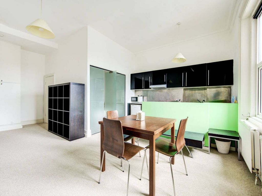 1 bed flat for sale in Queens Gate, South Kensington, London SW7, £