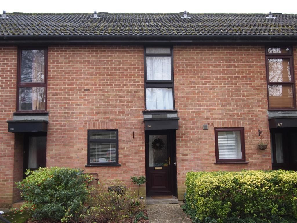 2 bed end terrace house to rent in Cypress Grove, Ash Vale, Aldershot