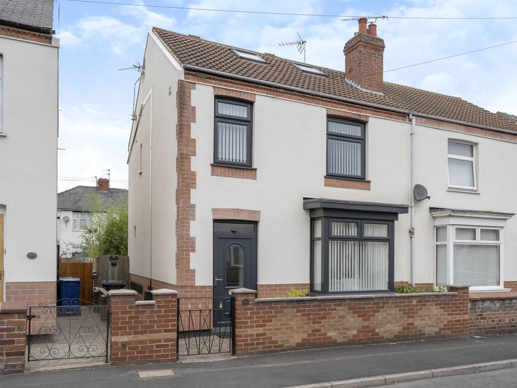 4 bed semidetached house for sale in Finch Road, Balby, Doncaster DN4