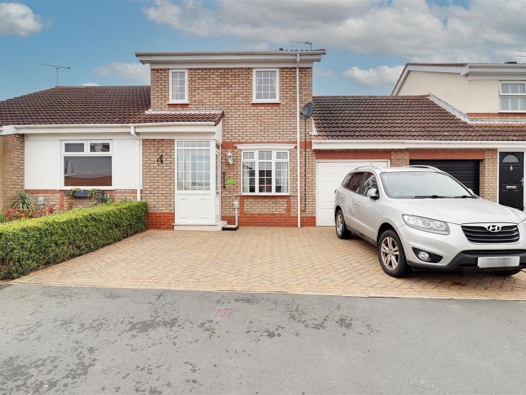 2 bed terraced house for sale in Elsham Rise, Hessle HU13, £170,000