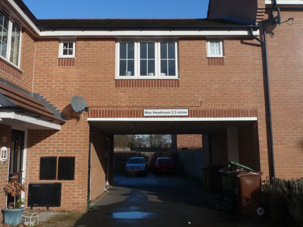 1 bed flat to rent in Priory Chase, Pontefract WF8 Zoopla