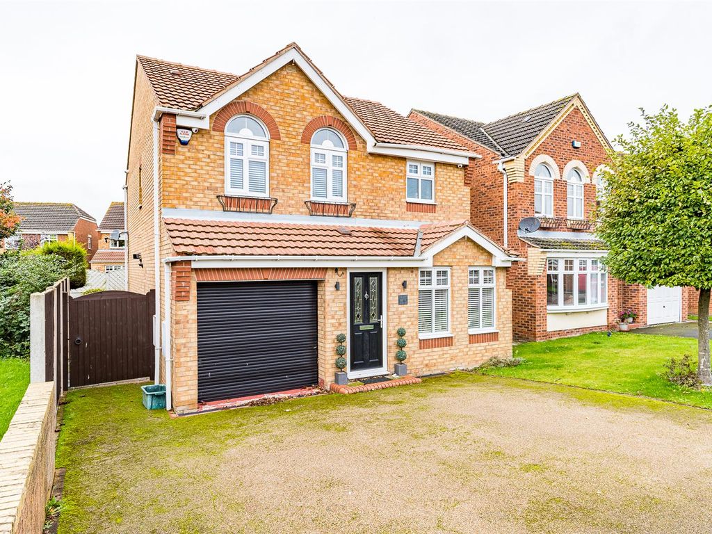 4 bed detached house for sale in Elm Way, Messingham, Scunthorpe DN17