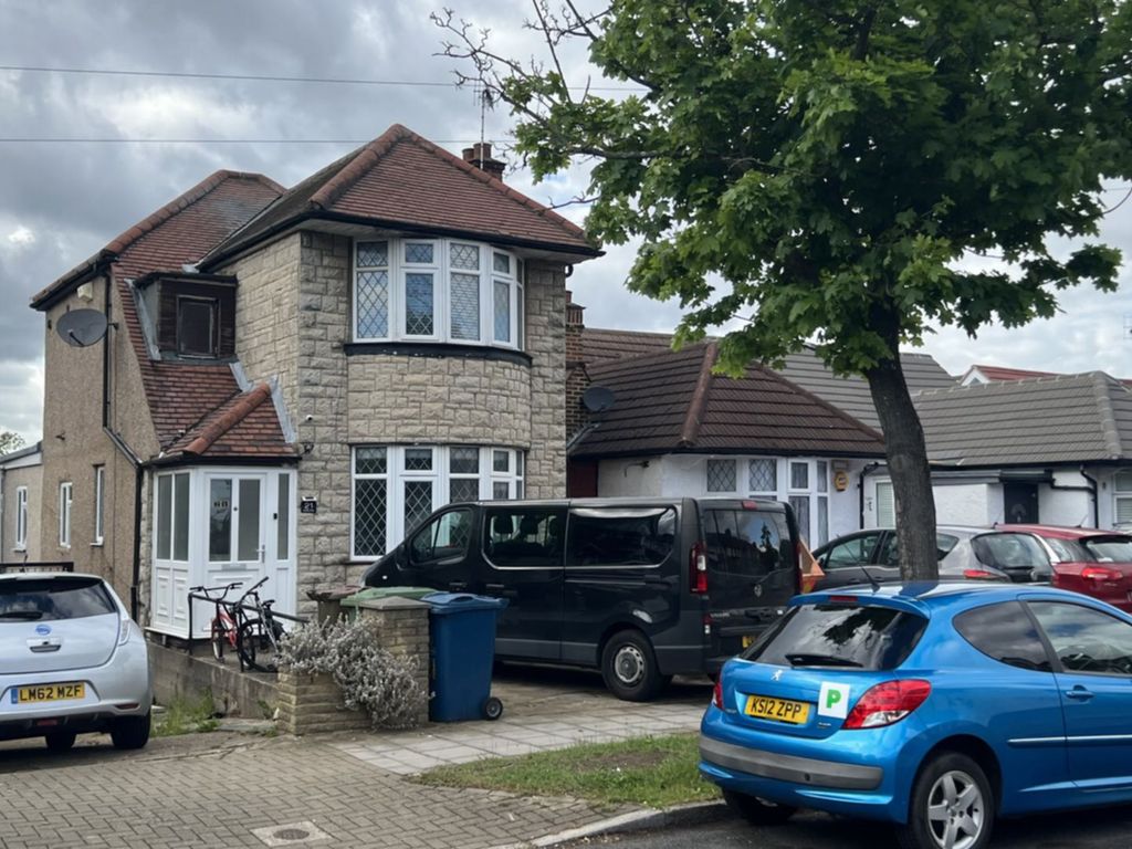 3 bed detached house for sale in Dudley Road, South Harrow HA2 Zoopla