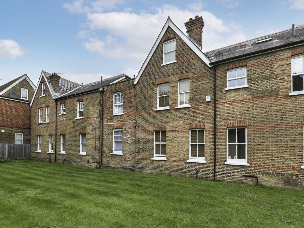 2 bed flat to rent in Culmington Road, London W13 Zoopla