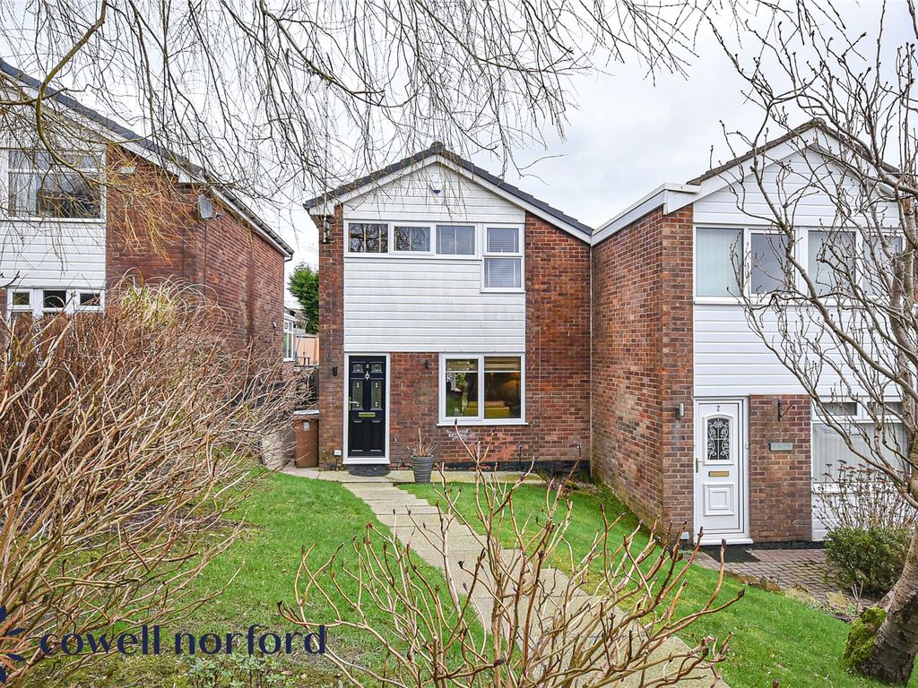 3 bed semidetached house for sale in Cottage Walk, Shawclough