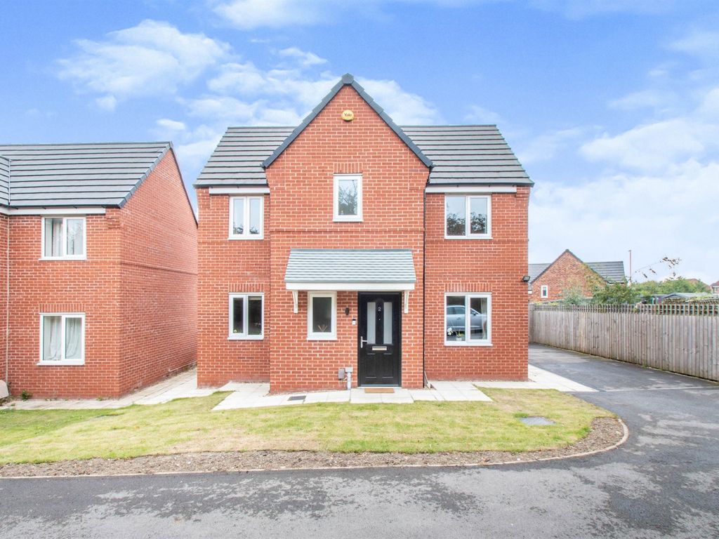 3 bed detached house for sale in Throstle Close, Leeds LS10 Zoopla