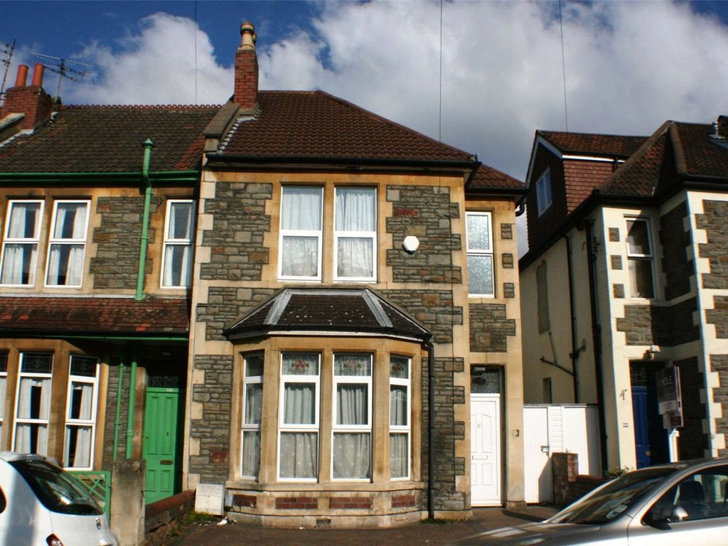 5 bed terraced house to rent in Kennington Avenue, Bristol