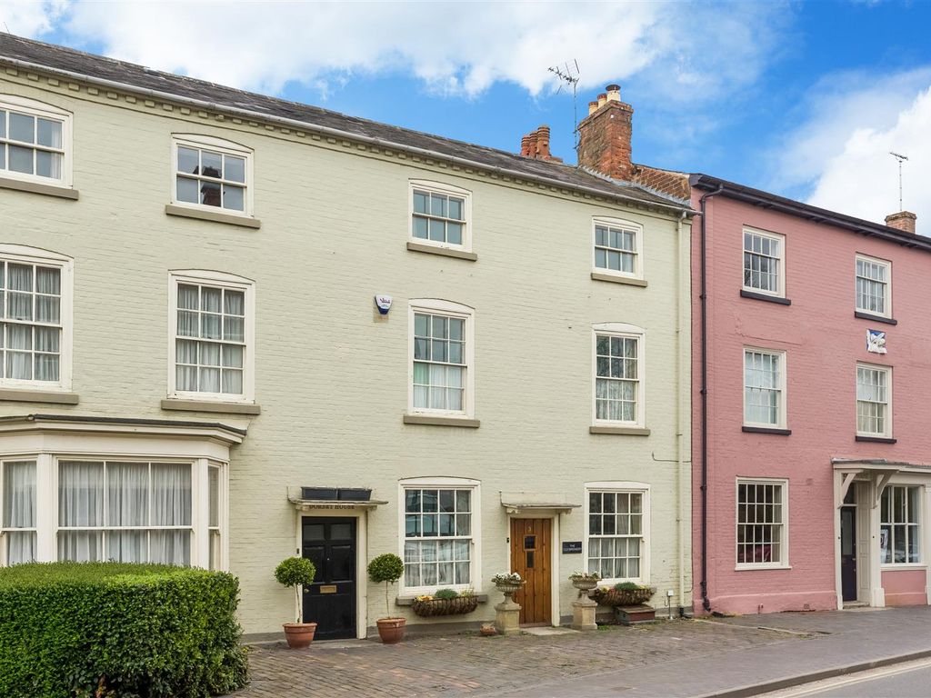 Church Street, Alcester, Warwickshire B49