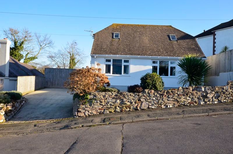 4 bed detached bungalow for sale in Cudhill Road, Brixham TQ5, £495,000