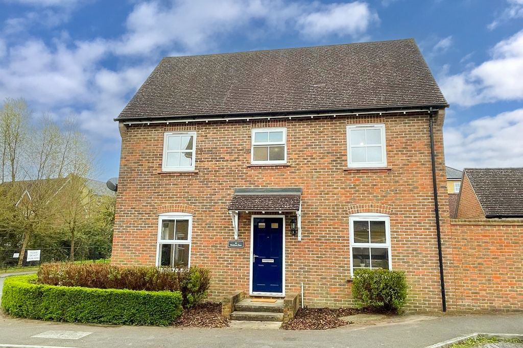3 bed semidetached house for sale in Woolston Place, SherfieldOn