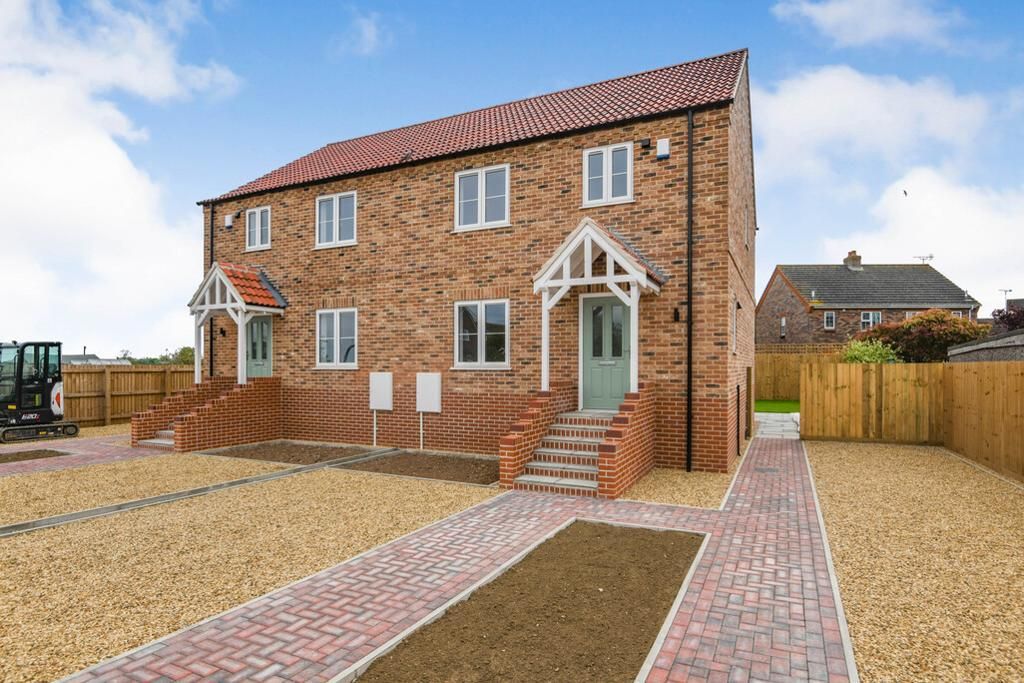 New home, 3 bed semidetached house for sale in Crown Avenue, Holbeach