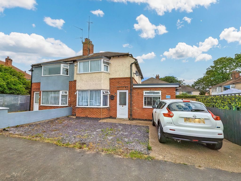 3 bed semidetached house for sale in Avenue, Skegness PE25 Zoopla