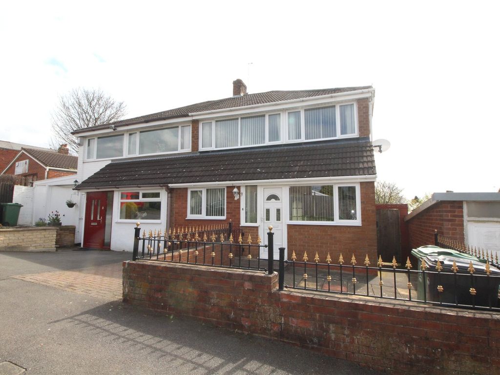 3 bed semidetached house for sale in Whitehall Drive, Dudley, West