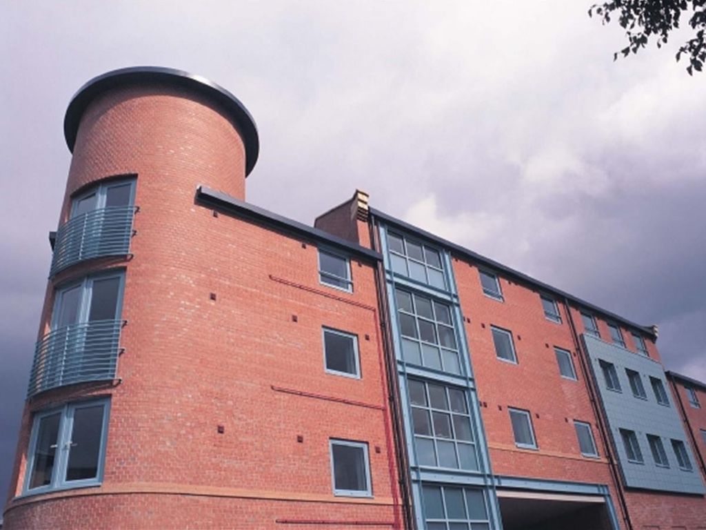 2 bed flat to rent in Columbia Place, Fornham Street, Sheffield S2, £