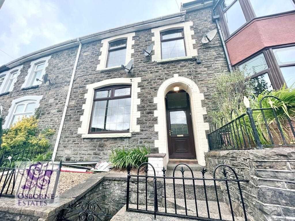 4 bed terraced house for sale in Pleasant View, Tylorstown, Ferndale