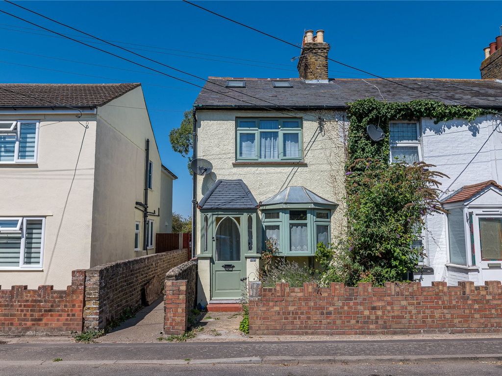 2 bed semidetached house for sale in St Johns Close, Great Wakering