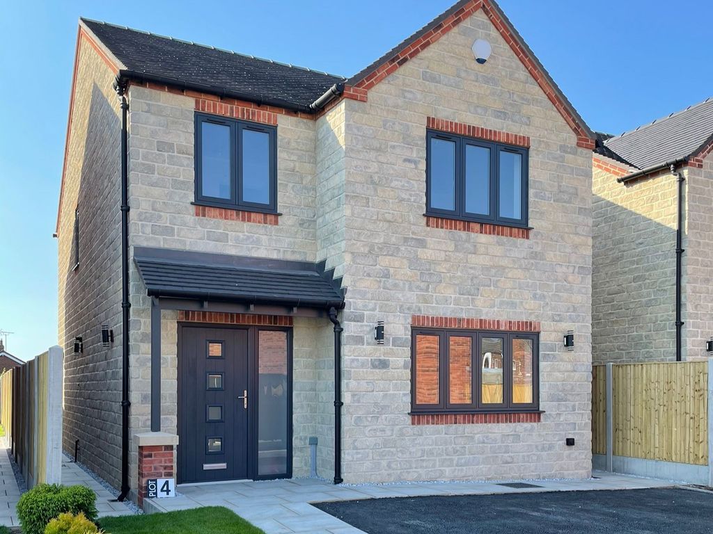 4 bed detached house for sale in Littlemoor Lane, Newton, Alfreton DE55