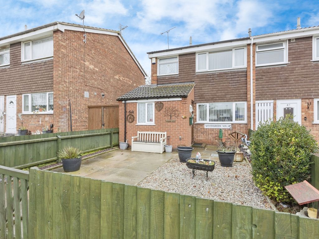 3 bed end terrace house for sale in Woodgreen Walk, Leicester