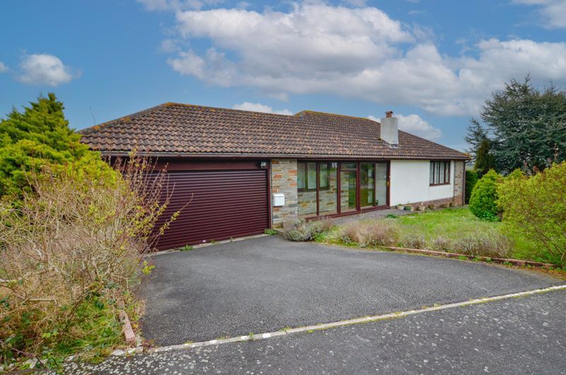 3 bed detached bungalow for sale in Huccaby Close, Brixham Height, Brixham TQ5, £580,000 Zoopla