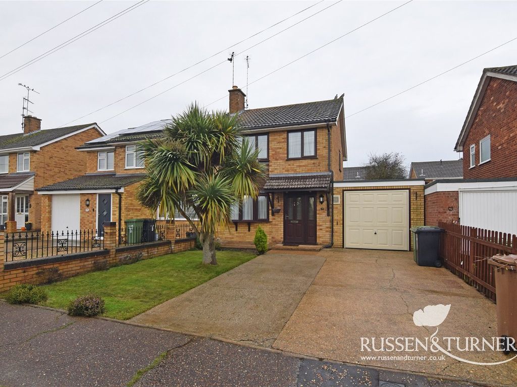 3 bed semidetached house for sale in Russett Close, King's Lynn PE30