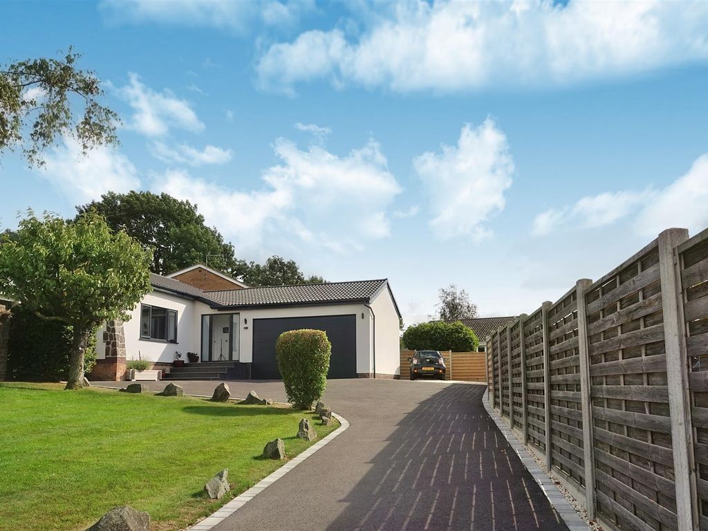 3 bed detached bungalow for sale in The Hawthorns, Markfield LE67 Zoopla