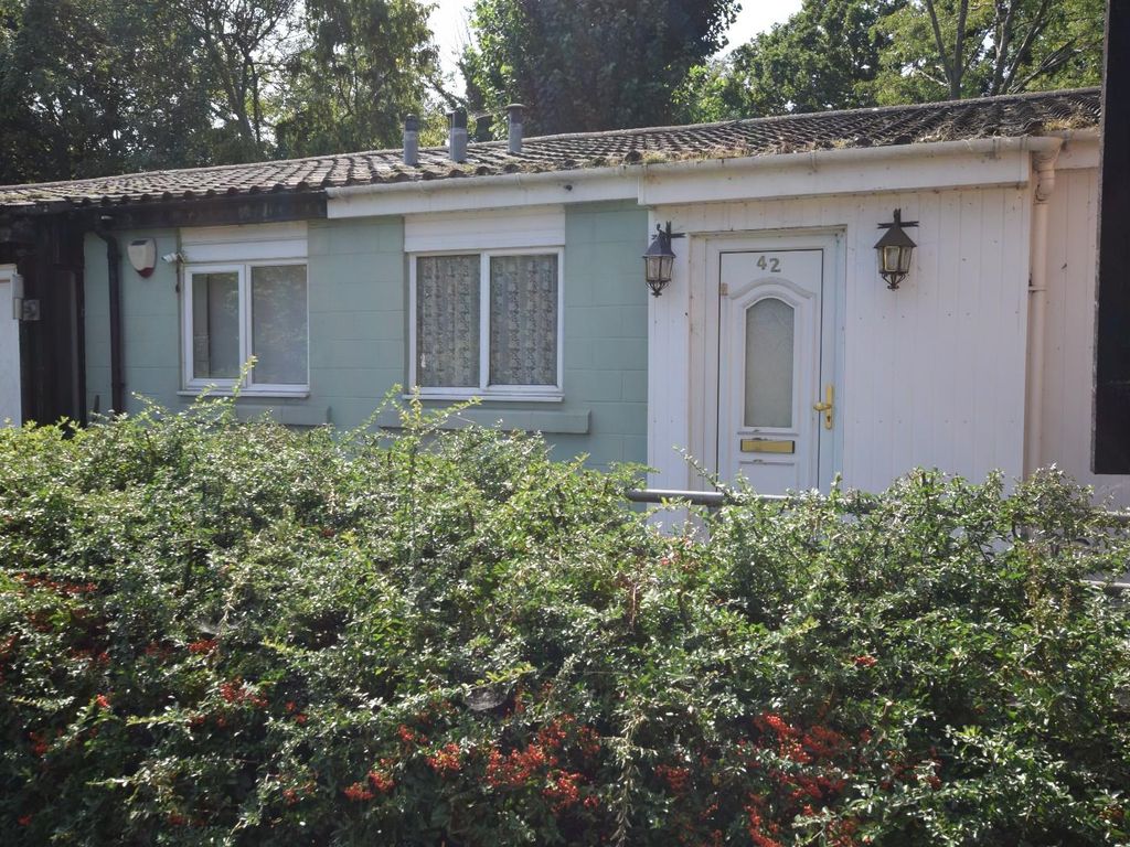 2 bed terraced house for sale in Lippits Hill, Langdon Hills, Basildon